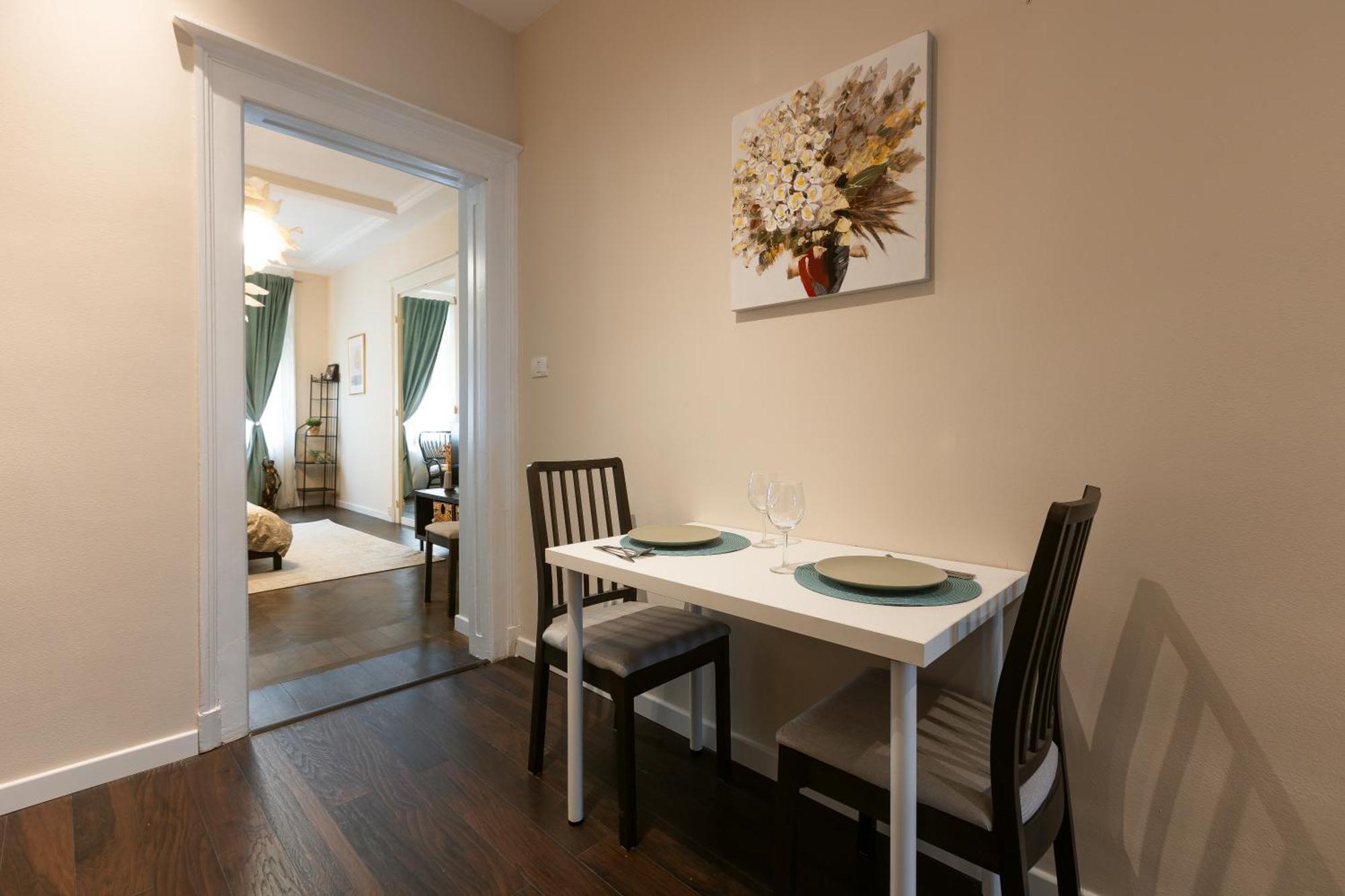 Central Charm - 2Br Apartment Timisoara Exterior photo